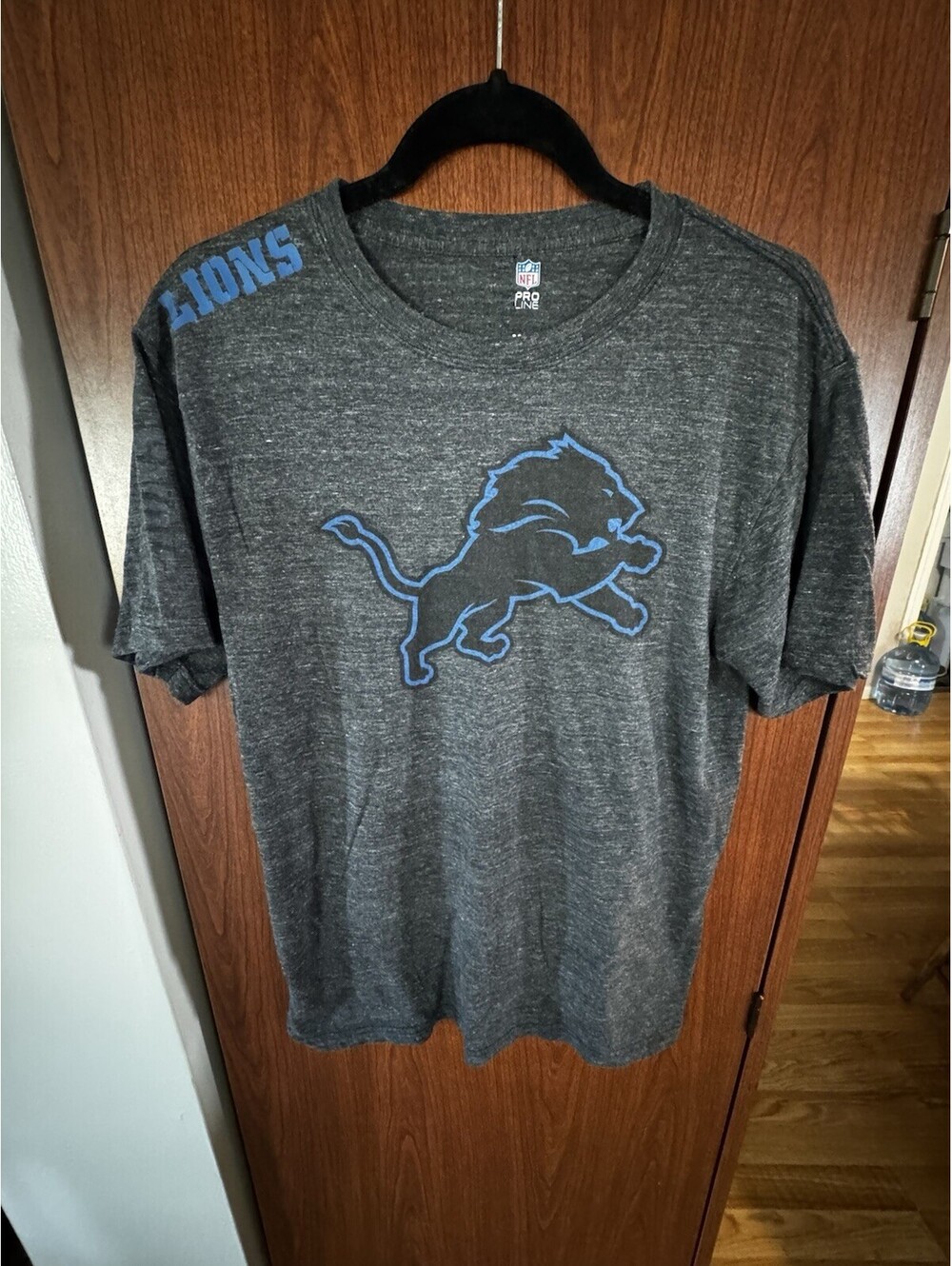 NFL Pro Line Detroit Lions T Shirt Mens Medium Gray Graphic Short Sleeve Tee